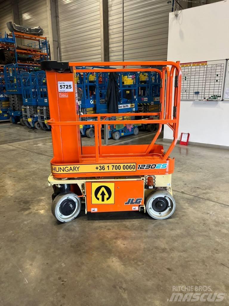 JLG 1230 ES Ascensores de personal y montacargas de acceso