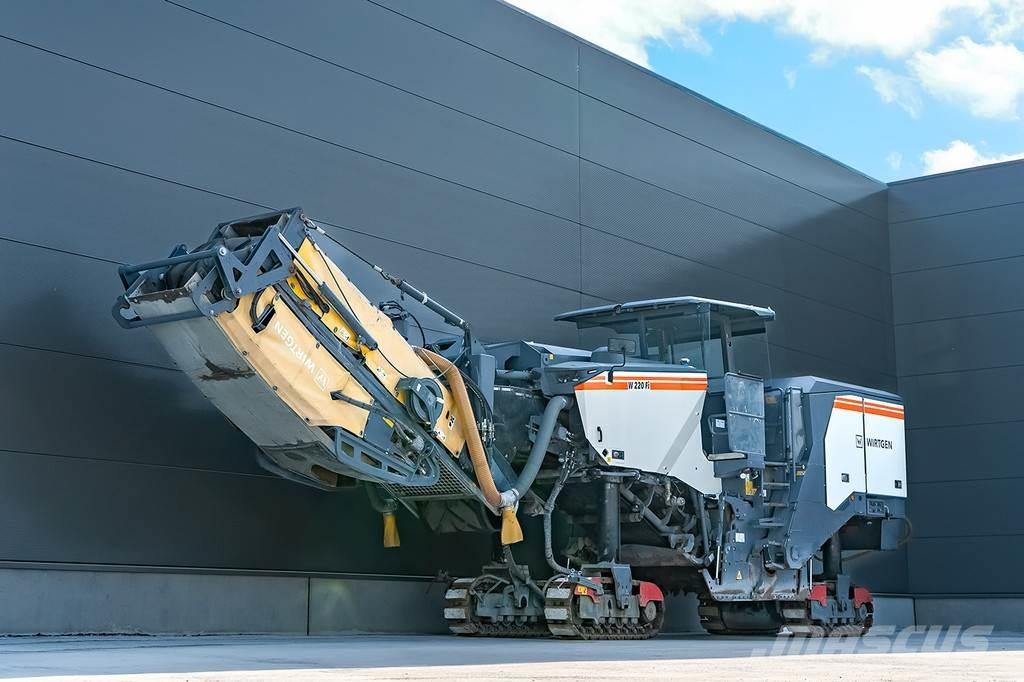 Wirtgen W 220 FI Máquinas moledoras de asfalto en frío
