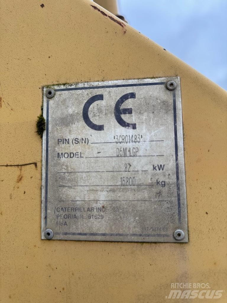 CAT D 5 M LGP Buldozer sobre oruga