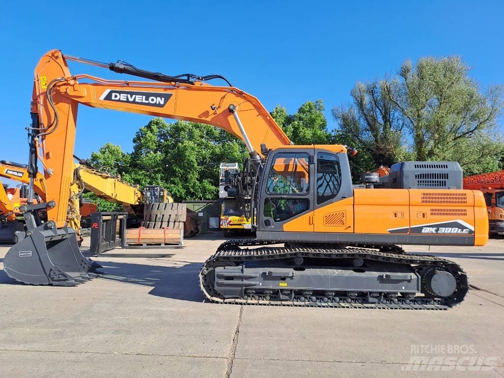 Develon DX300LC-7M Excavadoras de cadenas
