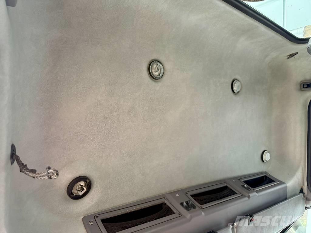 Mack CHU 613 Cabezas tractoras