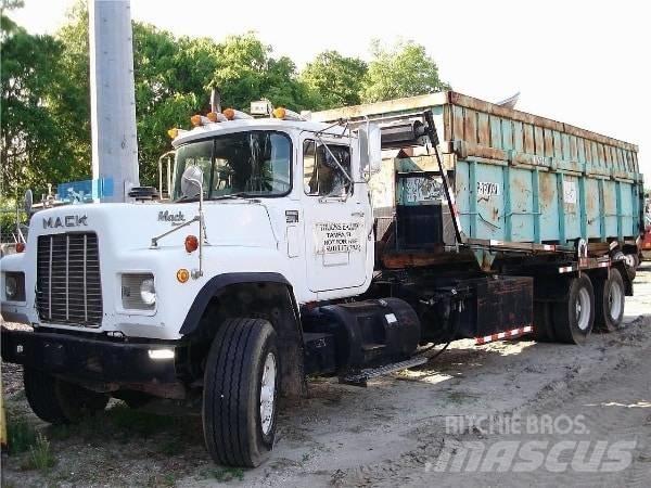 Mack RD 686 S Camiones de basura