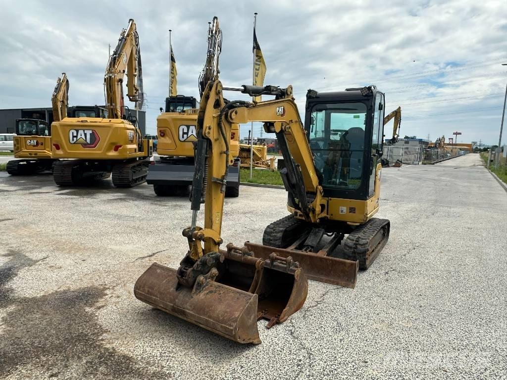 CAT 302.7 Mini excavadoras < 7t