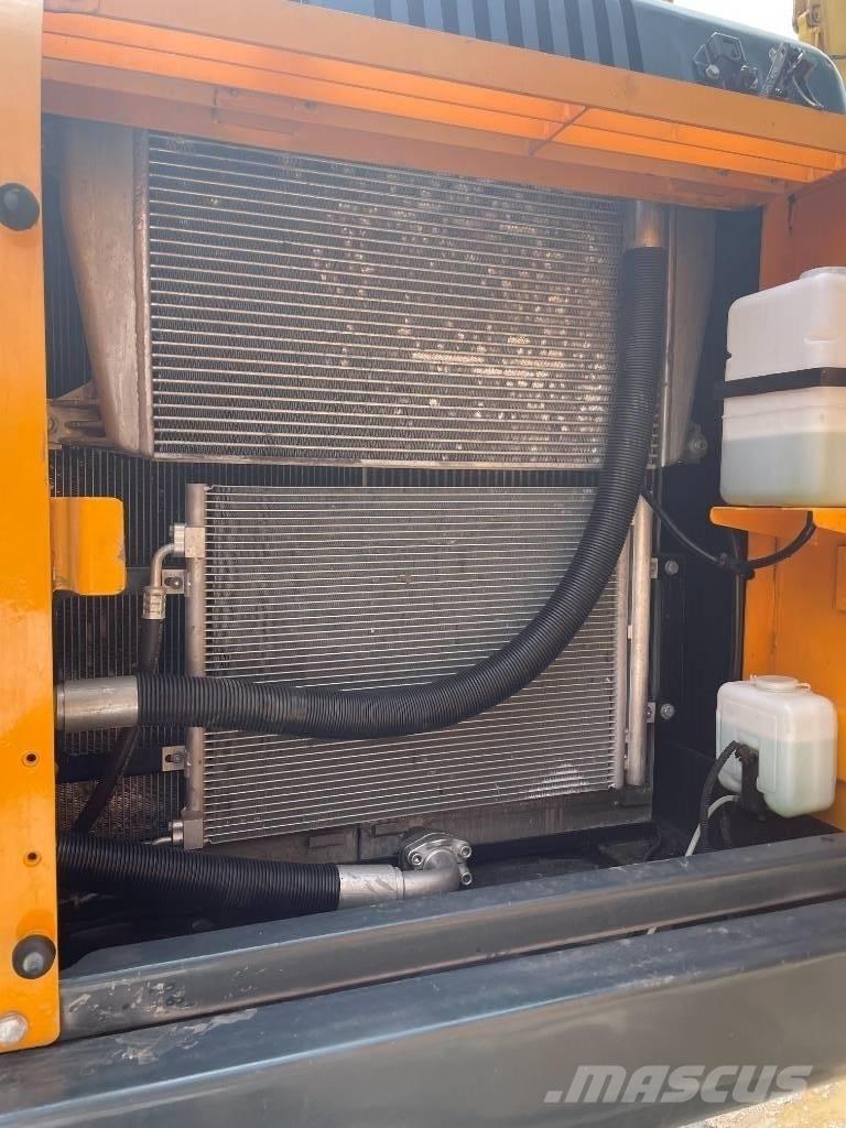 Hyundai 220LC-9S Excavadoras de cadenas