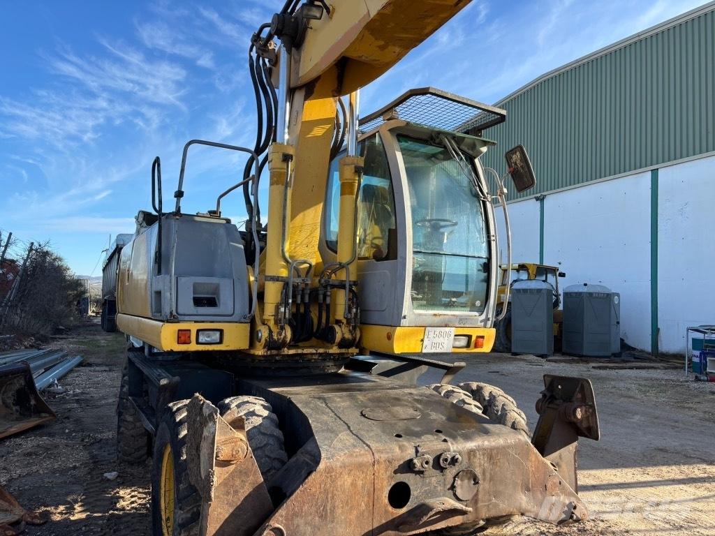 New Holland MH 6.6 Excavadoras de ruedas