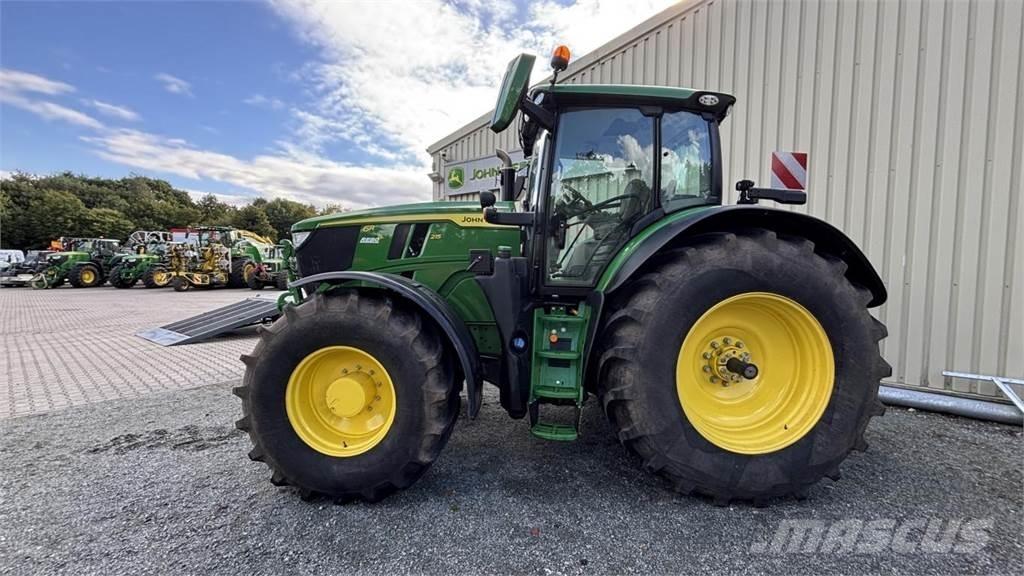 John Deere 6R215 Tractores