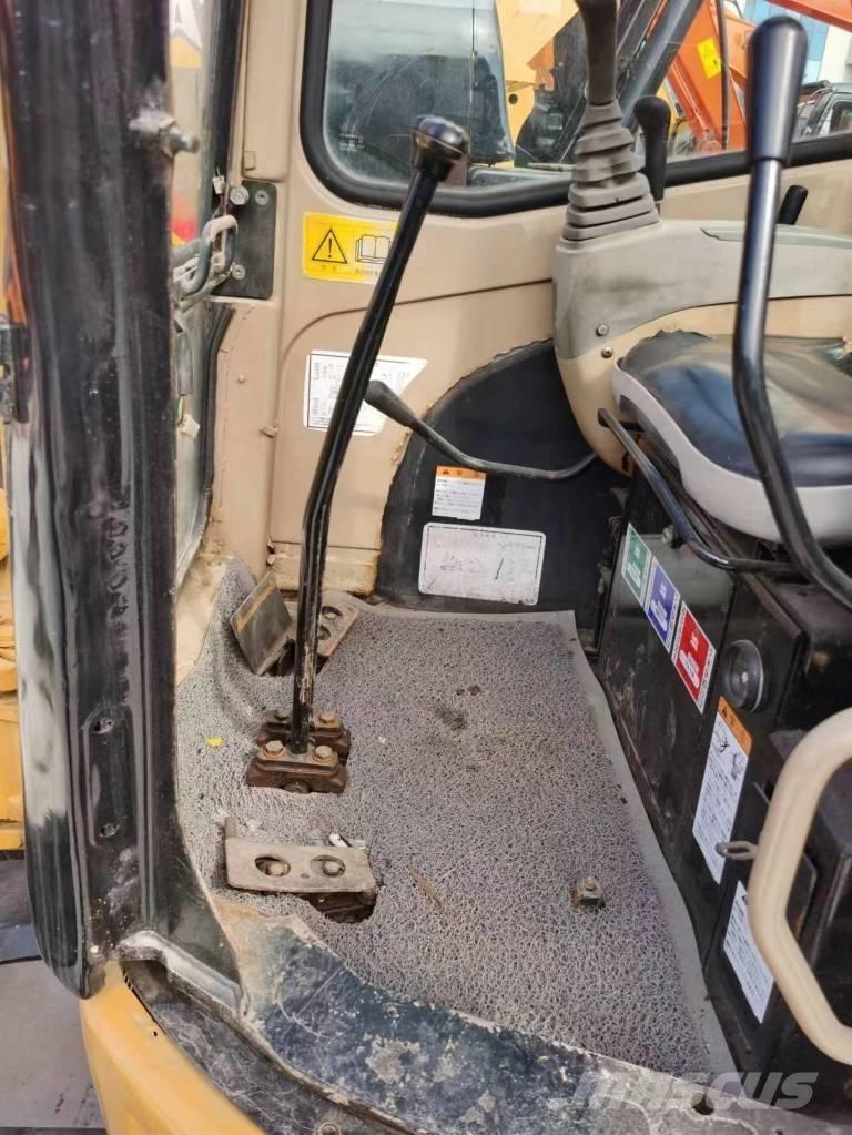 CAT 303 CR Mini excavadoras < 7t
