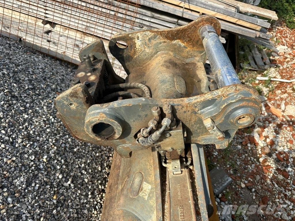 Liebherr R 922 Excavadoras de cadenas