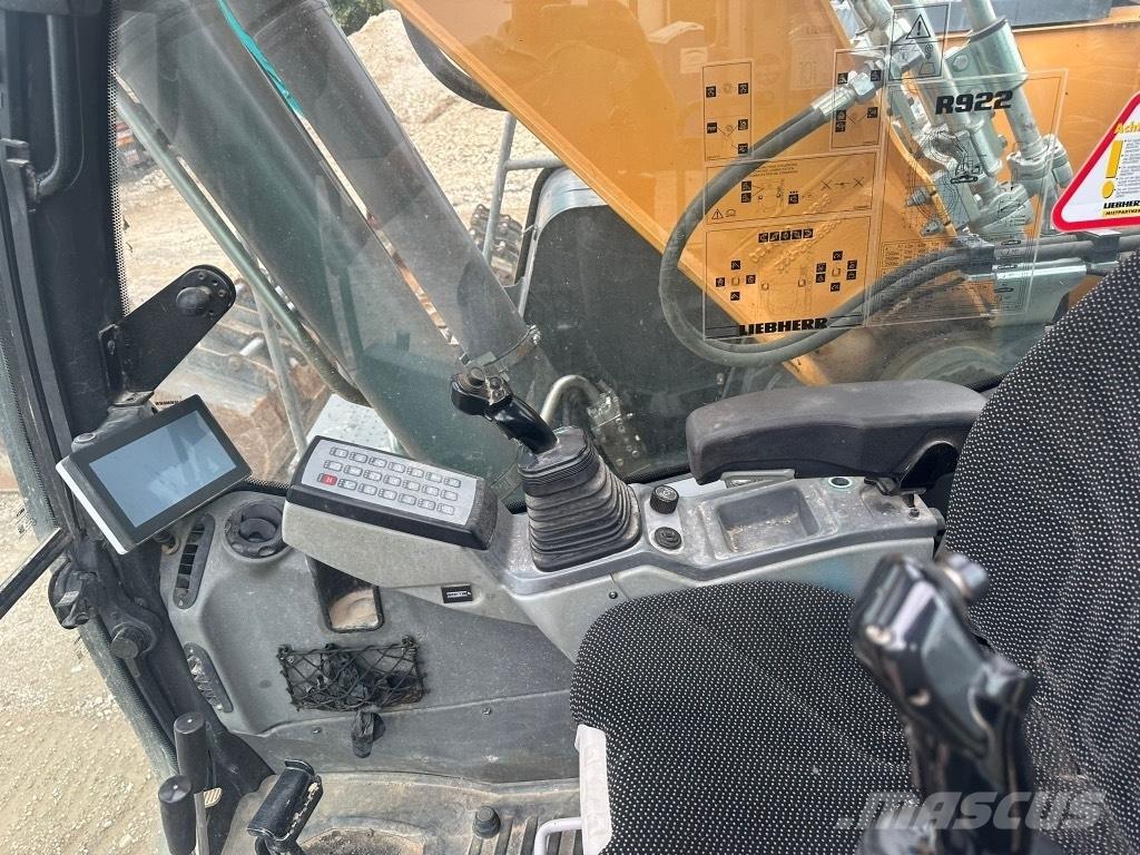 Liebherr R 922 Excavadoras de cadenas