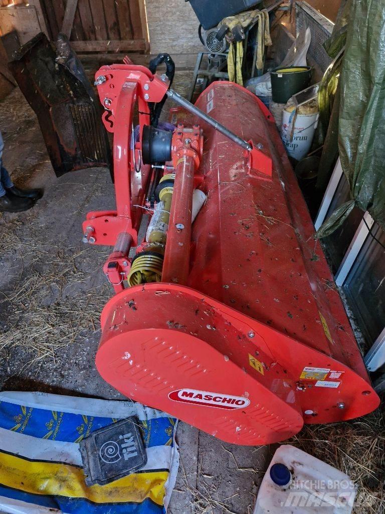 Maschio NY l250 Segadoras y cortadoras de hojas para pastos