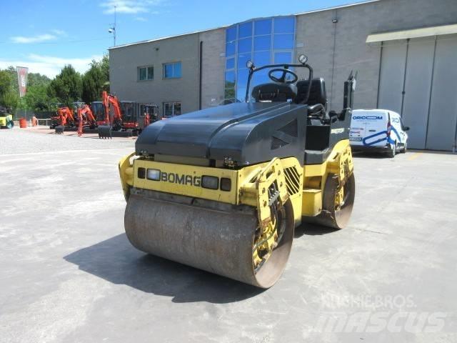 Bomag BW 120 AD-4 Rodillos de doble tambor