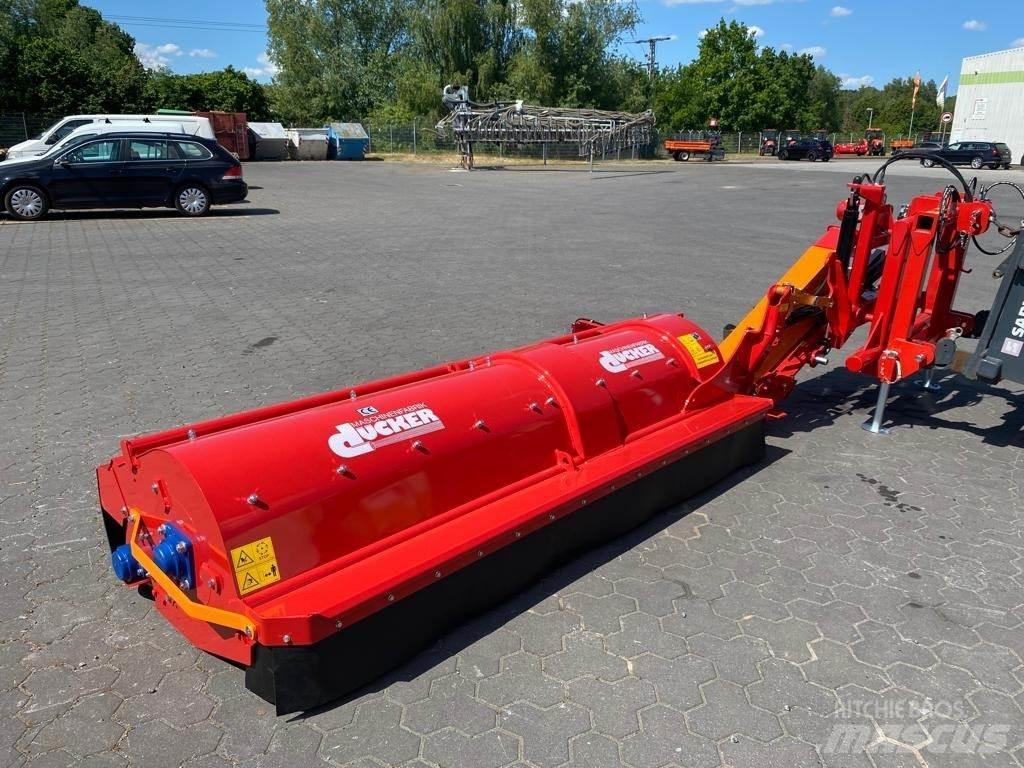 Dücker USM 26 Otros equipos usados para la recolección de forraje