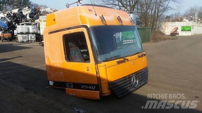 Mercedes-Benz 2540 Transporte - Otros
