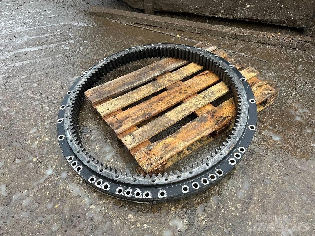 CAT 323 slew ring Ejes