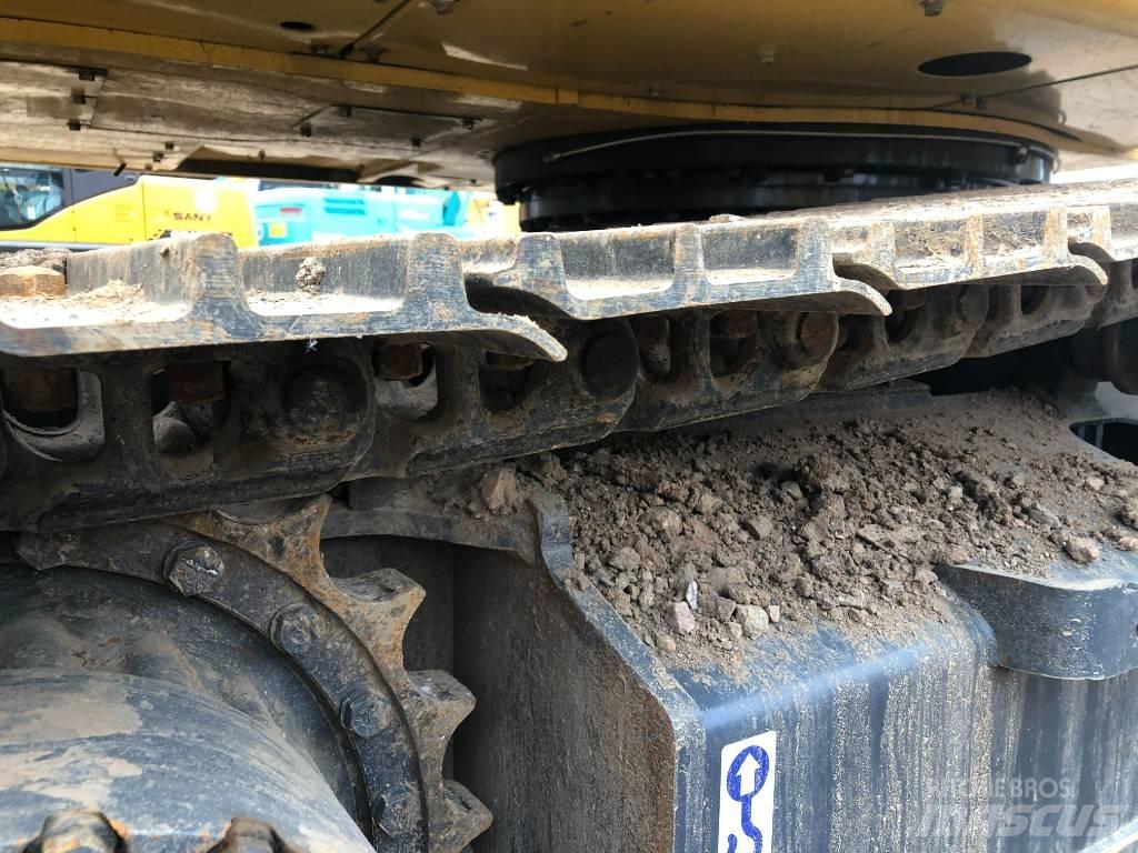 Komatsu 220-8 Excavadoras de cadenas