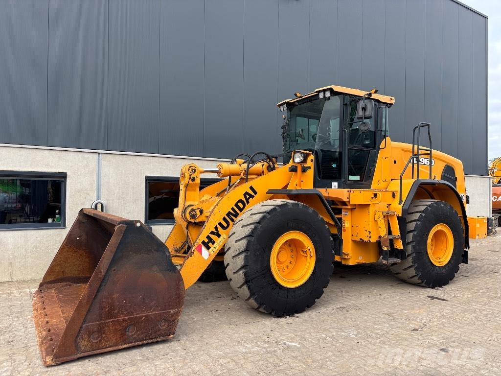 Hyundai HL 960 - 955 Cargadoras sobre ruedas