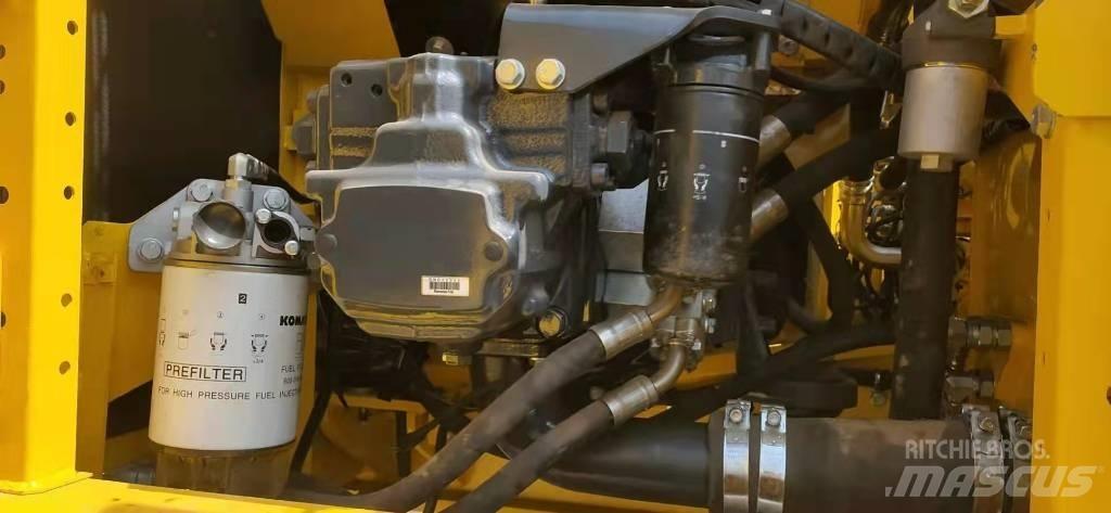 Komatsu P C200-8 Excavadoras de cadenas