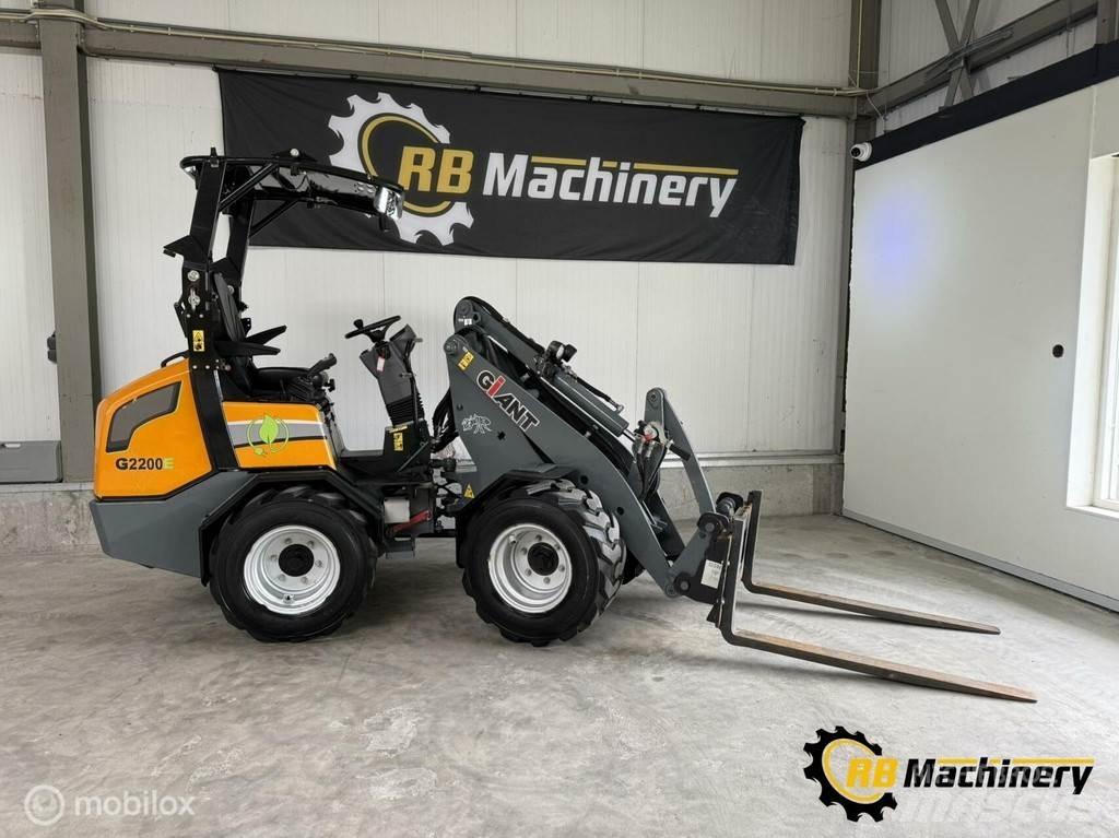 GiANT G2200E Cargadoras sobre ruedas