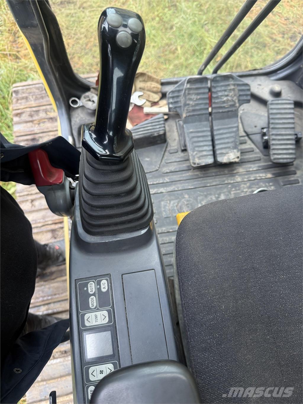 Komatsu PC180LC Excavadoras de cadenas