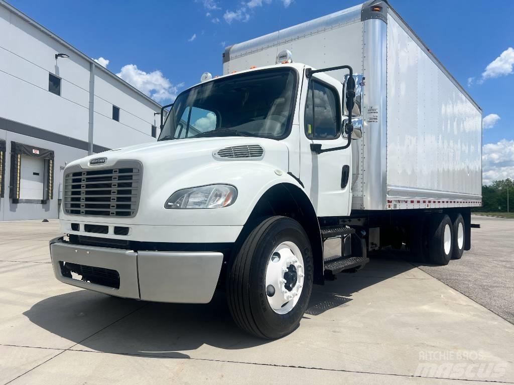 Freightliner M 106 Camiones caja cerrada