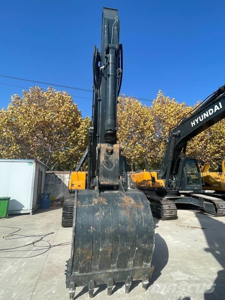 Hyundai HX 220 Excavadoras de cadenas