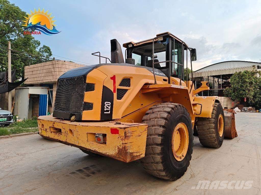 Volvo L 120 Cargadoras sobre ruedas