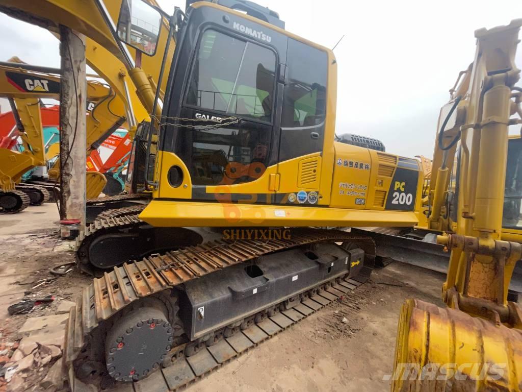 Komatsu PC 200-8 Excavadoras de cadenas