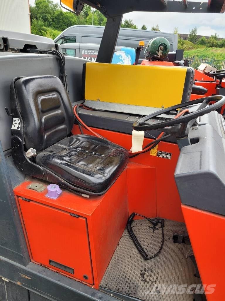 Hako 1500 B Barredora fregadora combinada