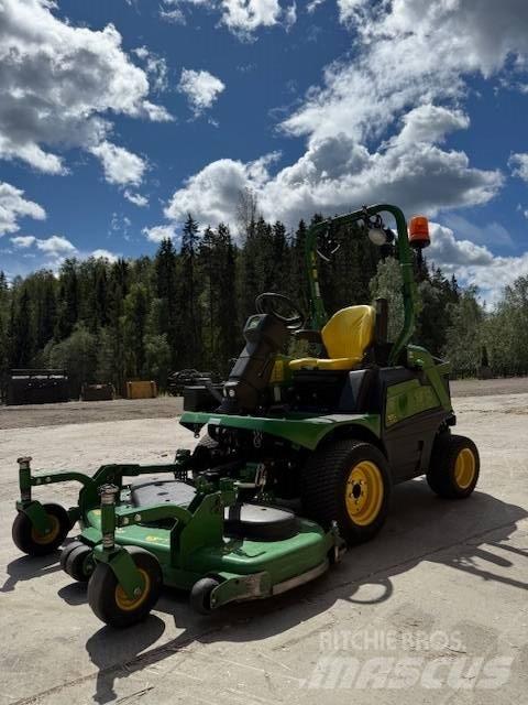 John Deere 1570 Tractores corta-césped
