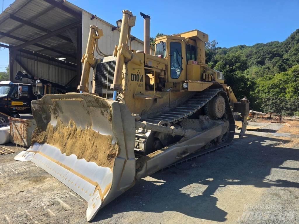 CAT D 10 N Buldozer sobre oruga