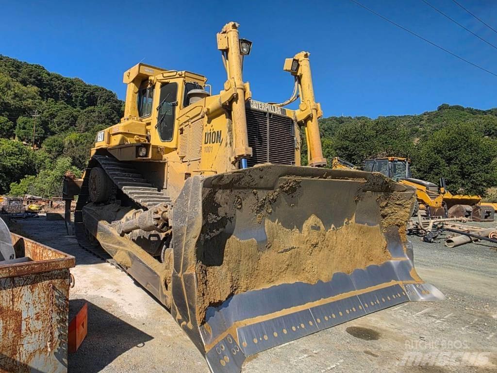 CAT D 10 N Buldozer sobre oruga