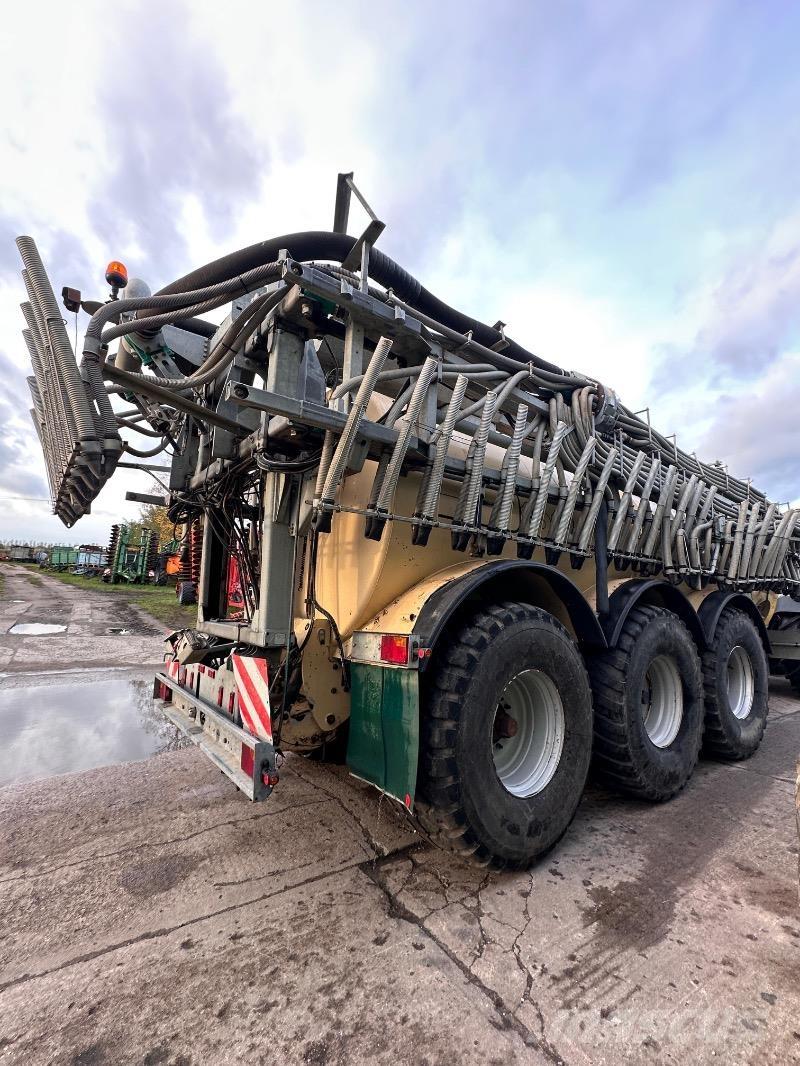 Samson PG 25 Remolques esparcidores de estiércol