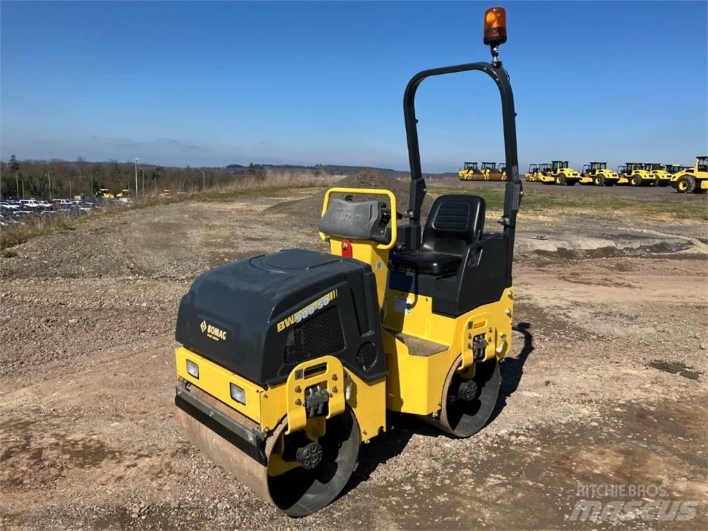 Bomag CN BW 900-50 Rodillos de doble tambor