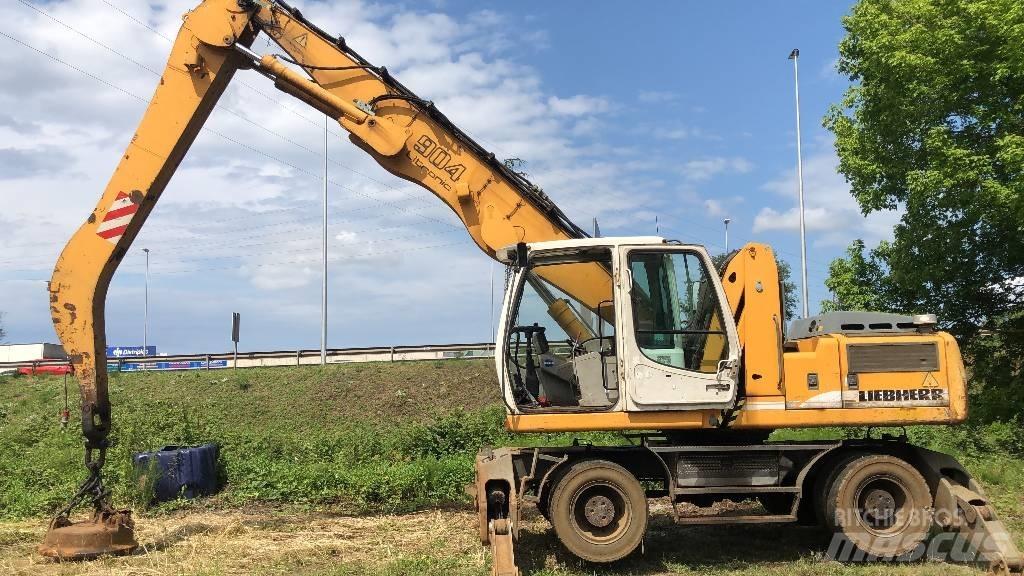 Liebherr A 904 C Excavadoras de ruedas