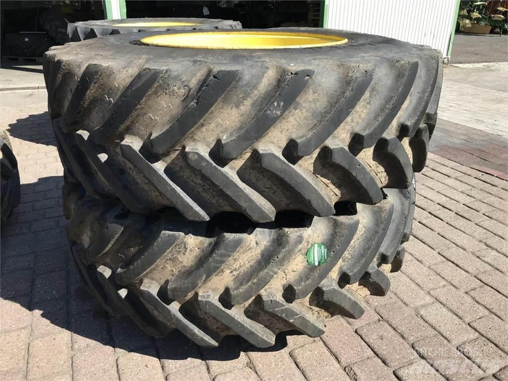BKT 650/85R42 Neumáticos, ruedas y llantas