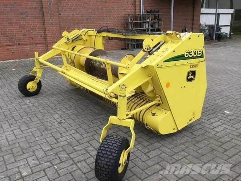 John Deere 630 B Accesorios para maquinaria de heno y forraje