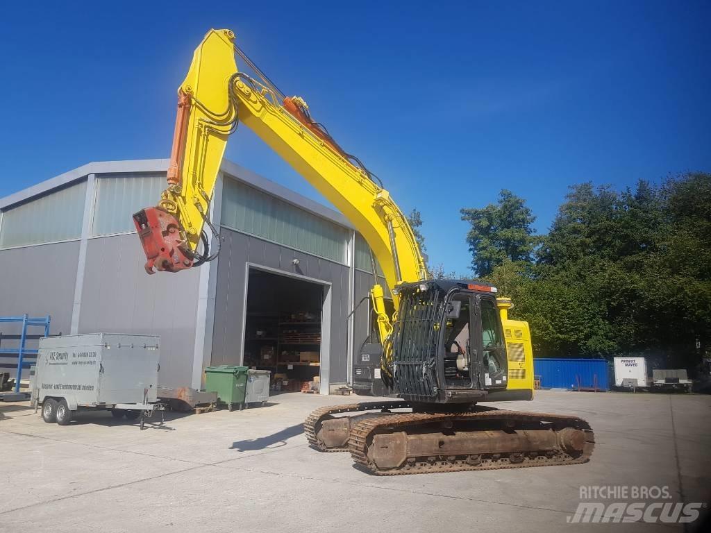 Hitachi ZX225USLC-5 Excavadoras de cadenas