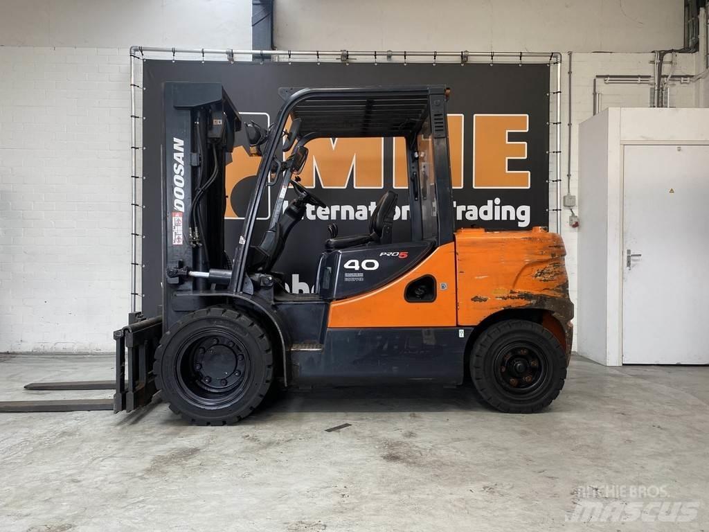 Doosan D40SC-5 Carretillas diesel