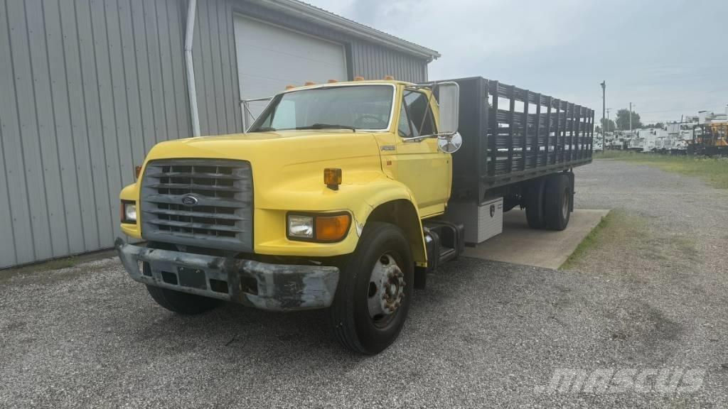 Ford F 700 Camiones plataforma