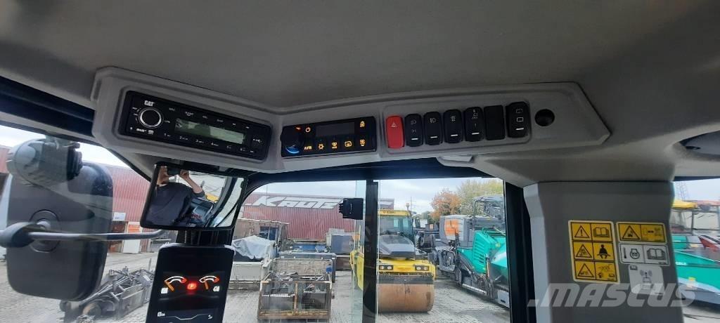 CAT 906 Cargadoras sobre ruedas