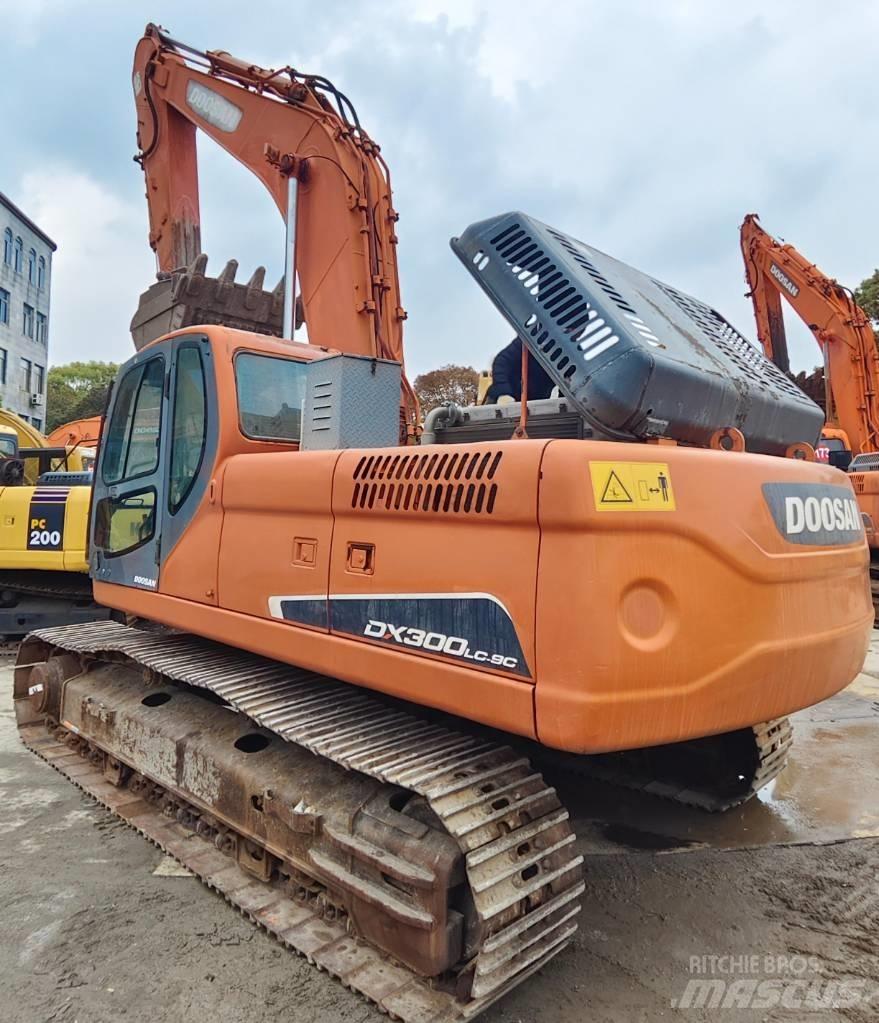 Doosan DX 300 LC Excavadoras de cadenas
