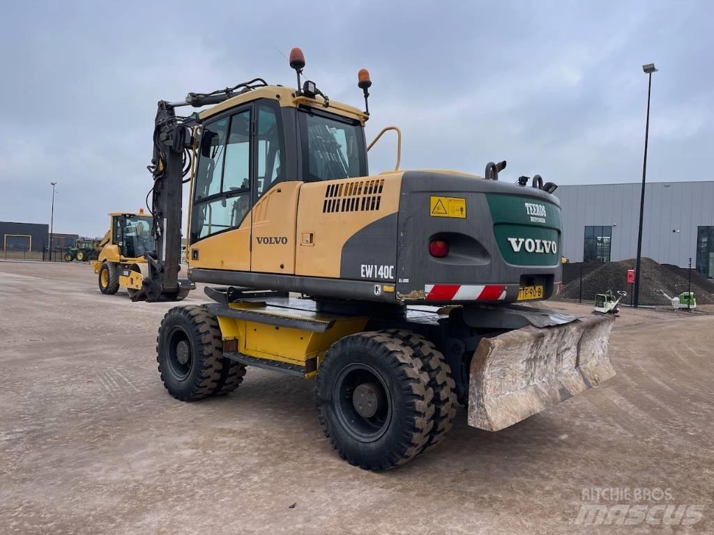 Volvo EW 140 C Excavadoras de ruedas