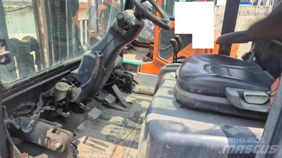 Doosan D 35 C-5 Carretillas de horquilla eléctrica