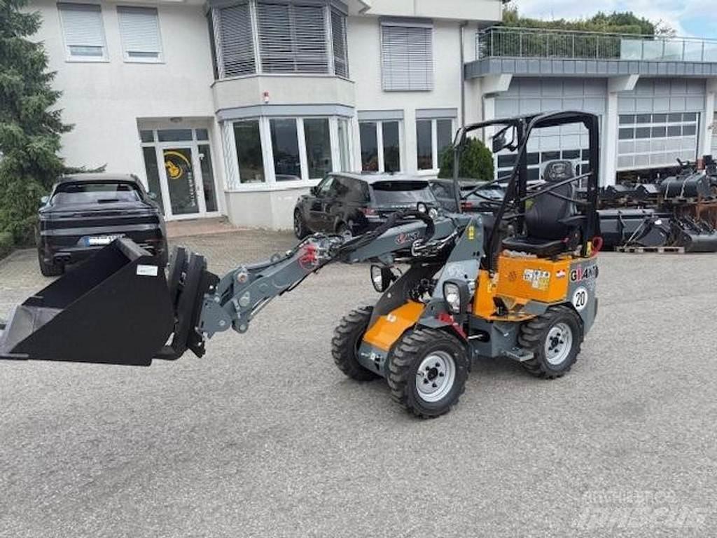 GiANT G1200 Tele Cargadoras sobre ruedas