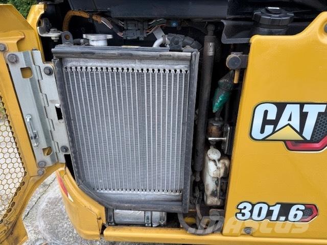CAT 301.6 Mini excavadoras < 7t