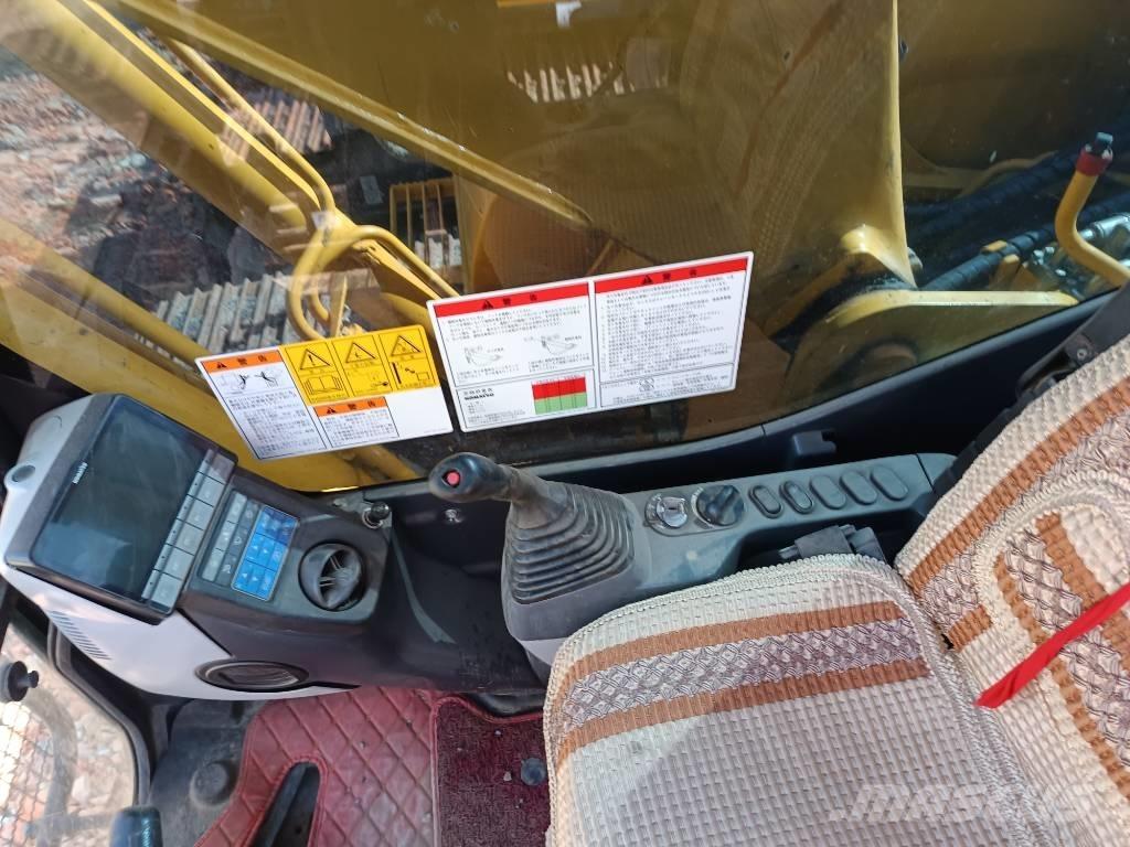 Komatsu PC 200 Excavadoras de cadenas
