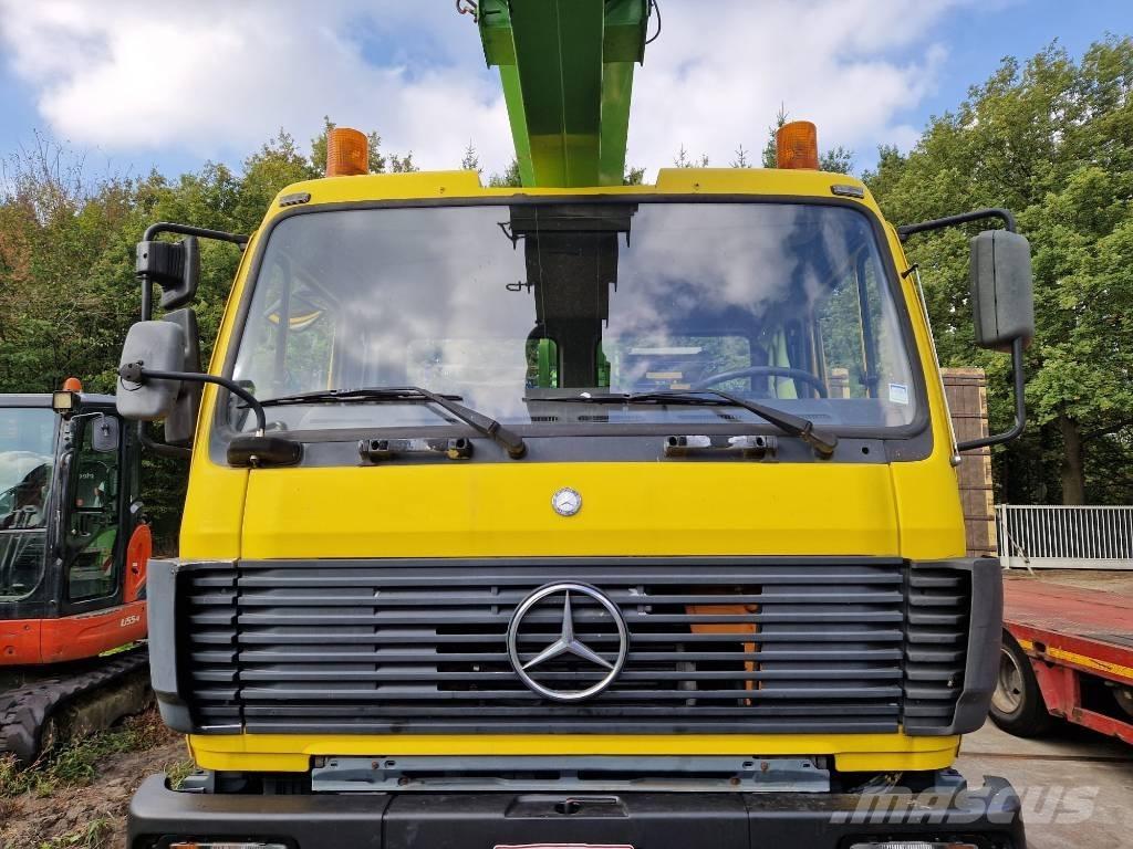 Mercedes-Benz 1824 Plataformas sobre camión