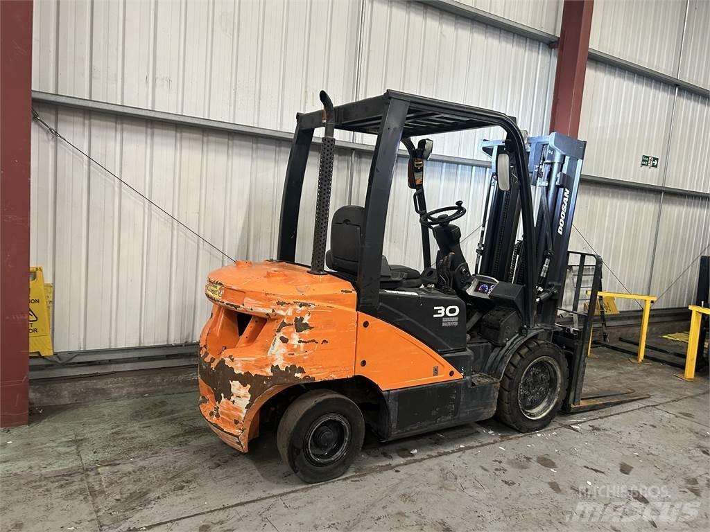 Doosan D30S-5 Carretillas diesel