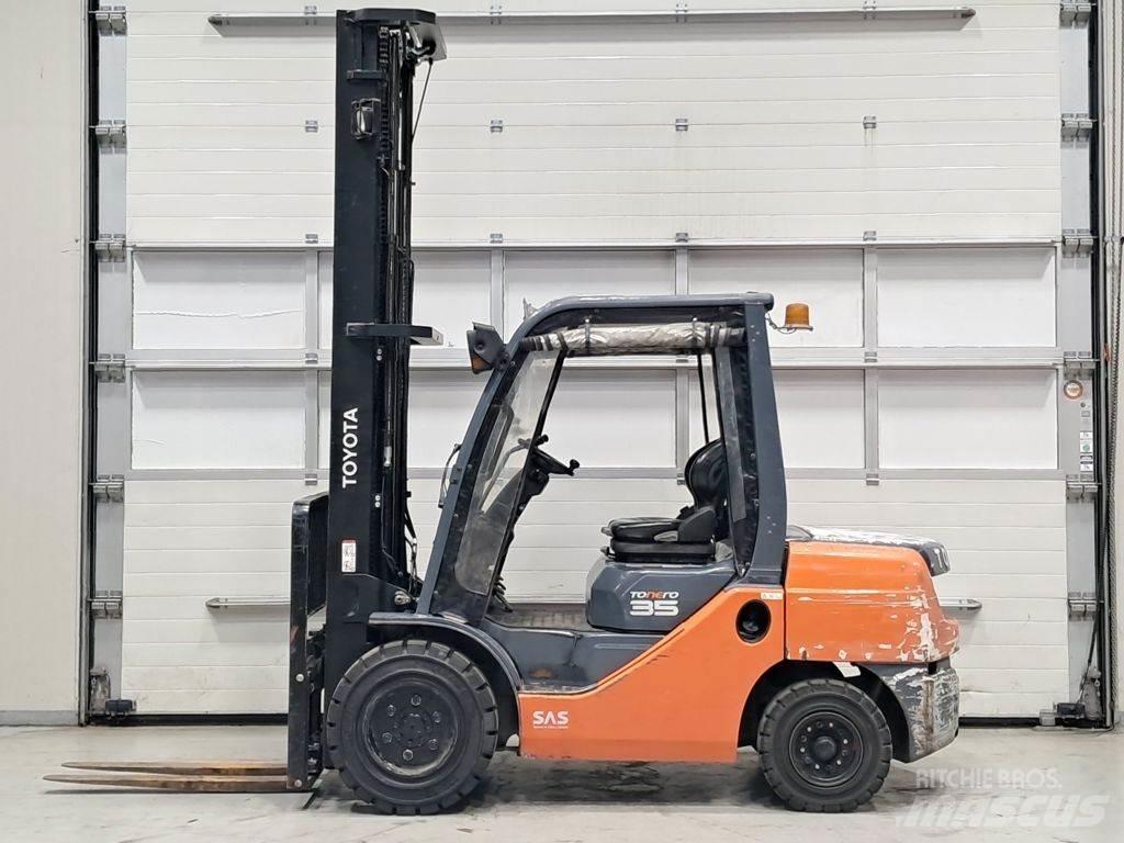 Toyota 02-8FDJF35 Carretillas diesel