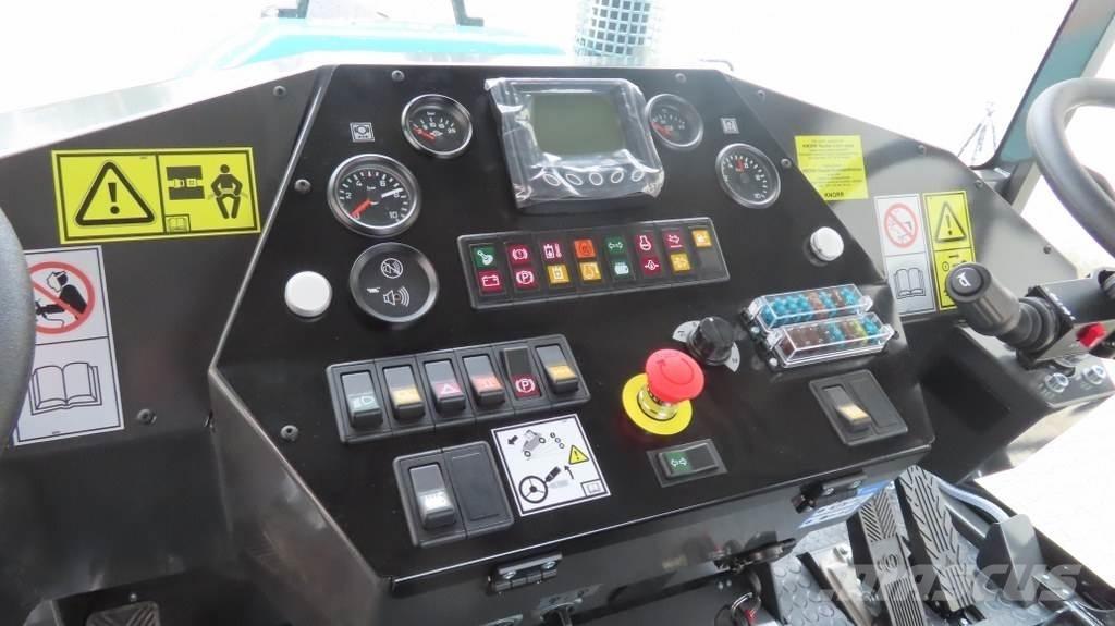 Ammann ART 240 Rodillos sobre neumáticos